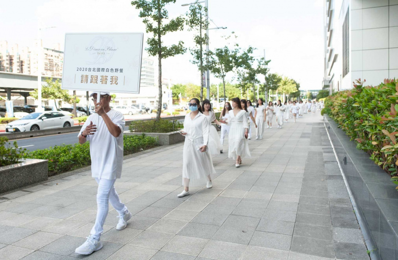 活動地點將事先保密，當天才會由工作人員帶領到會場。